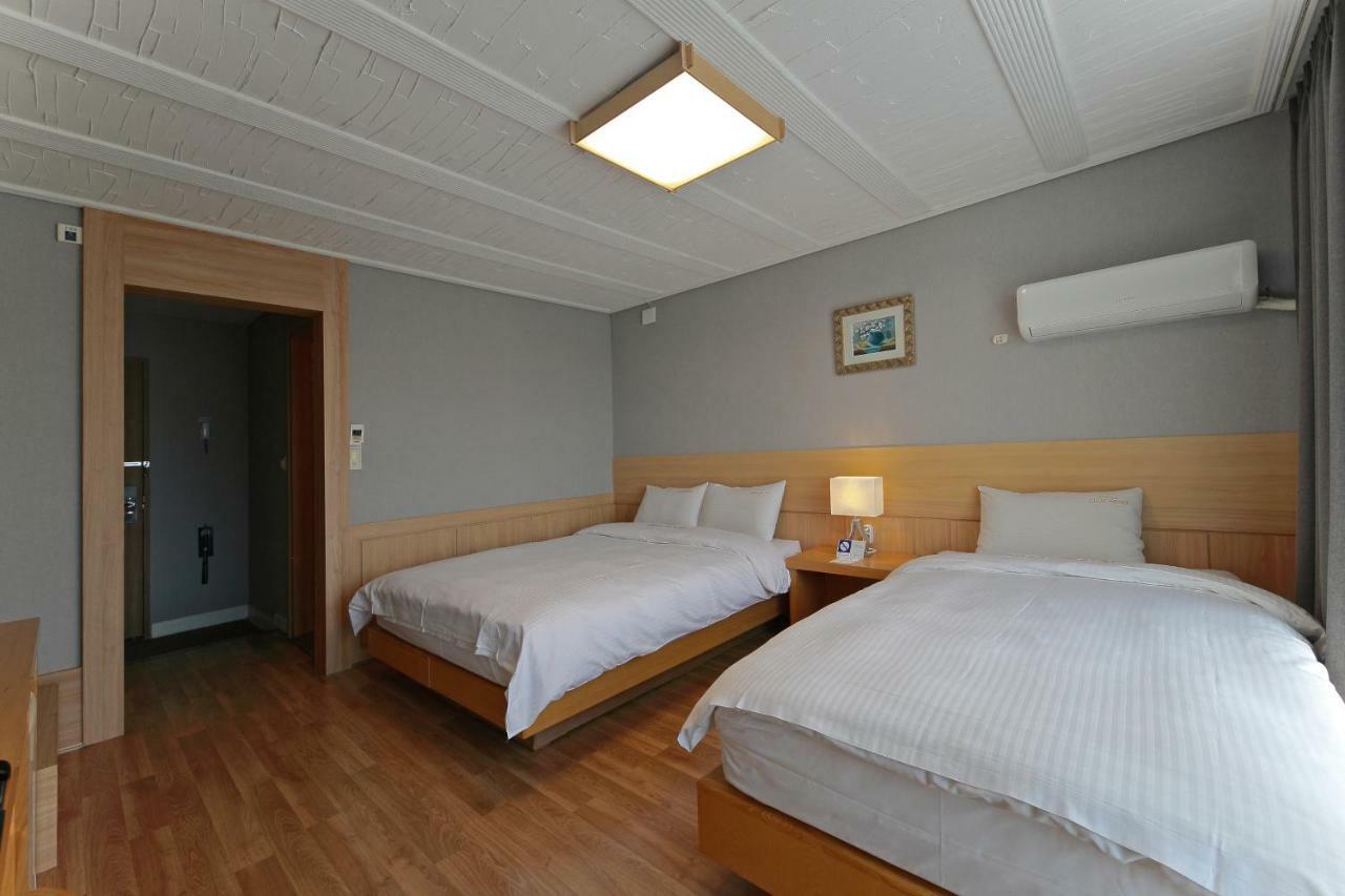 Benikea Swiss Rosen Hotel Gyeongju Exterior photo